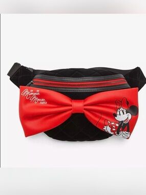 NWT Disney Loungefly Black velvet Quilted , Minnie mouse bag